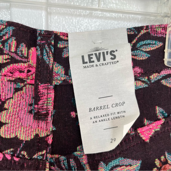 LEVIS MADE AND CRAFTED BARREL CROPPED EMBROIDERED PANTS - Picture 3 of 9